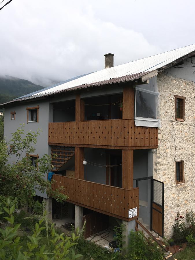 Yeti Guest House มาโวรโว ภายนอก รูปภาพ
